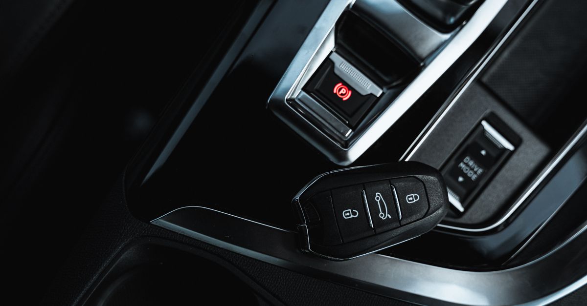 Honda car key fob — Garden City Locksmith Services