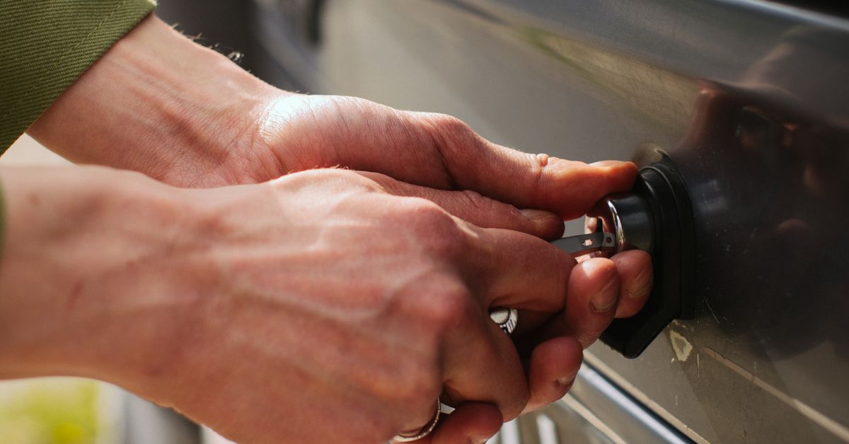 locksmith service technician — Garden City Locksmith Services